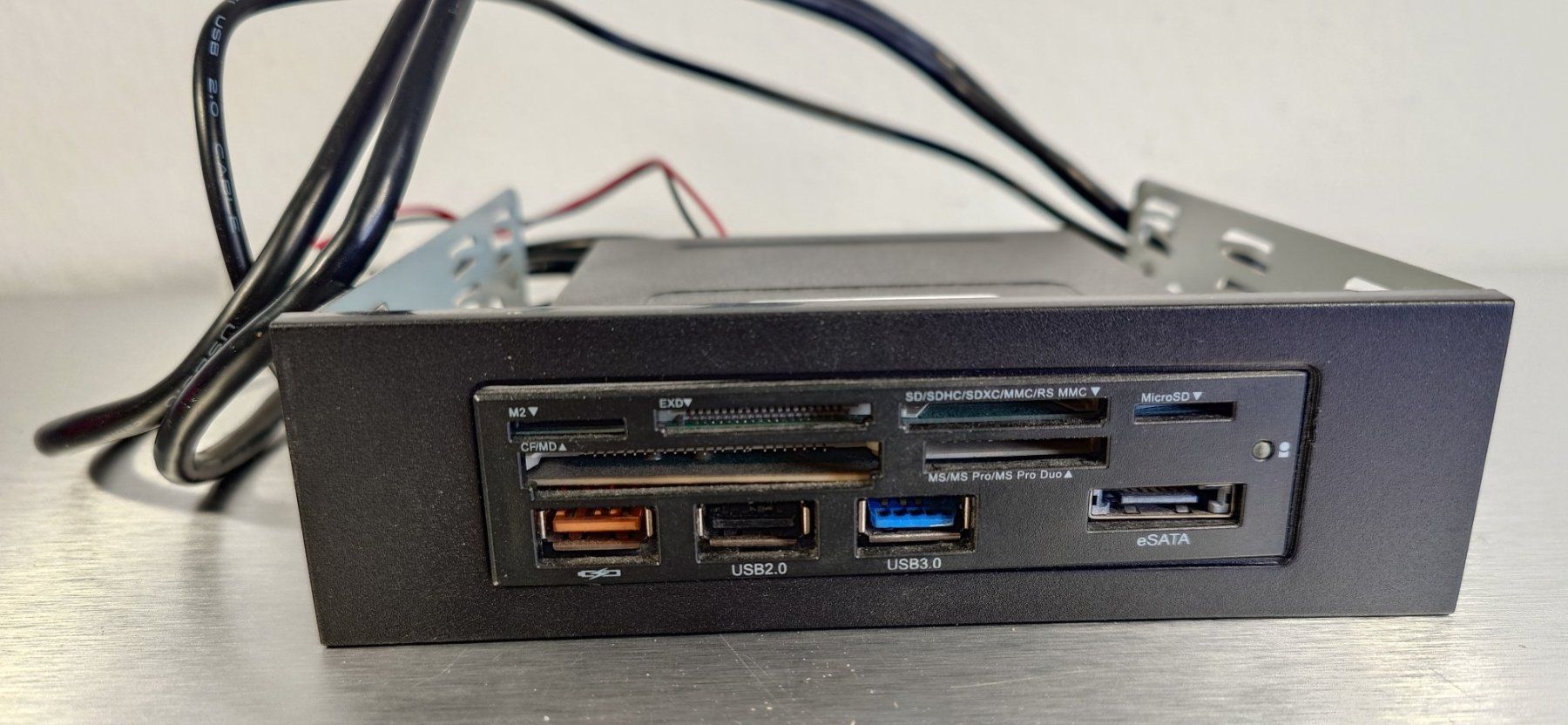 Hubs & Switches: IcyBox USB-Hub & Multi-Card-Reader mit USB-Power-Delivery – Gebraucht aus Ostermundigen von Chrisascht 1