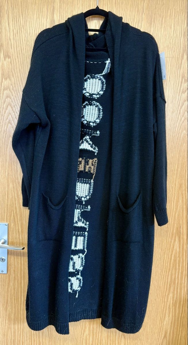 Cappotti: Schwarzer Strickmantel mit Kapuze, Grösse 44/46 – Nuovo e nell'imballaggio originale da Safenwil venduto da taschenlady 1