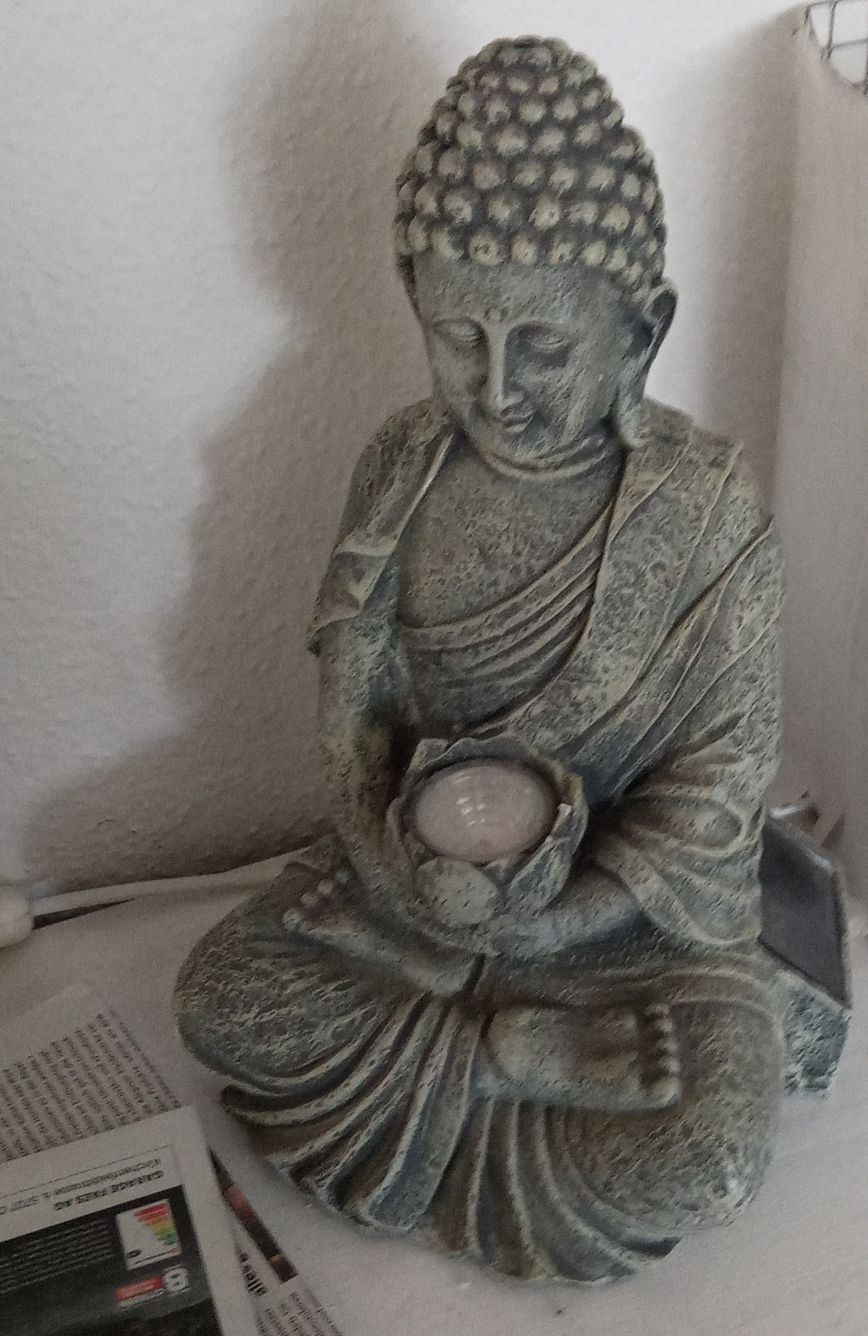 Statuette: Buddha Figur Dekoration gebraucht – Usato da Beinwil am See venduto da mar_qq92
