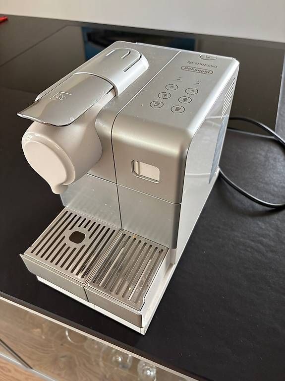 Macchine per caffè & Macchine per espresso: Kaffeemaschine Nespresso DeLonghi – Usato da Scheuren venduto da Delta017