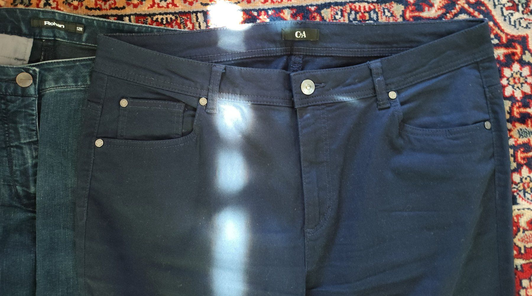 Jeans: 3 verschiedene Jeans 3 jeans differentes 3 jeans diversi – Usato da Grandson venduto da proekt 4