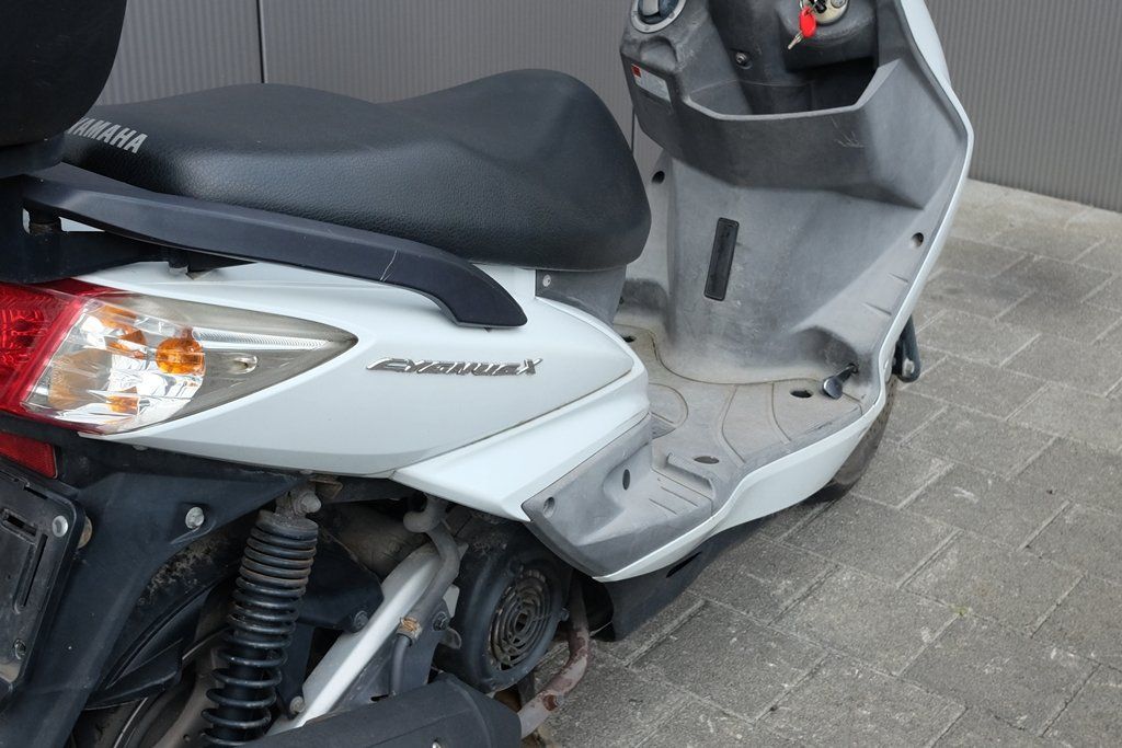 Yamaha Scooter: Yamaha XC125 – Usato da Sargans venduto da pirelli146 5