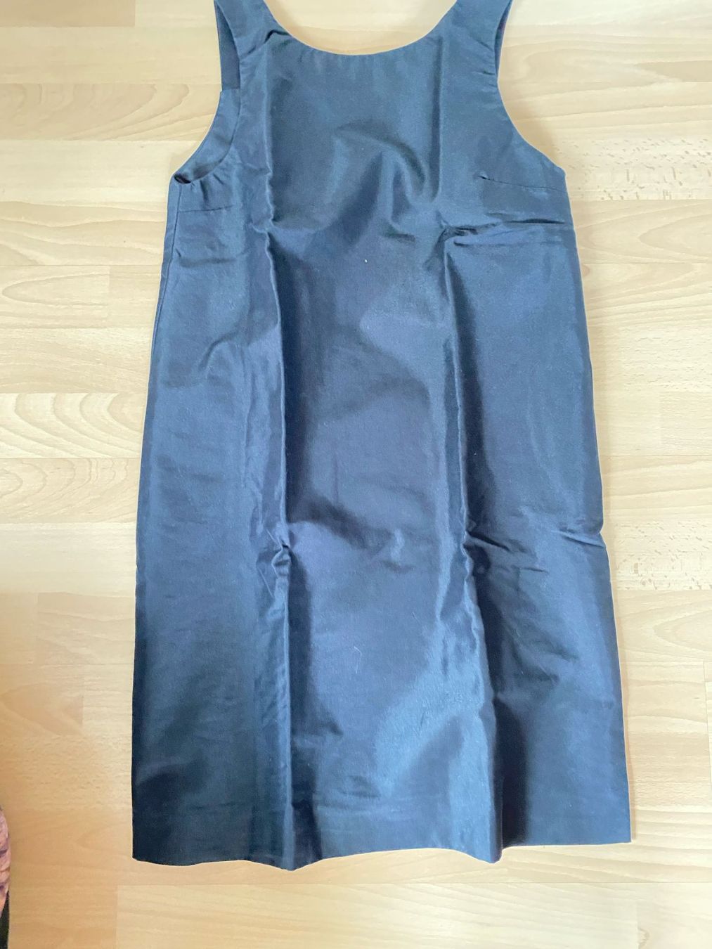 Vestiti: Schwarzes Bally Kleid Gr. 36 Elegant – Nuovo (secondo la descrizione) da Rothrist venduto da lil_tg5m