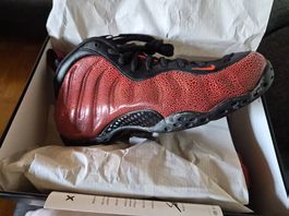 Nike Foamposite neu, original, red, Gr.44