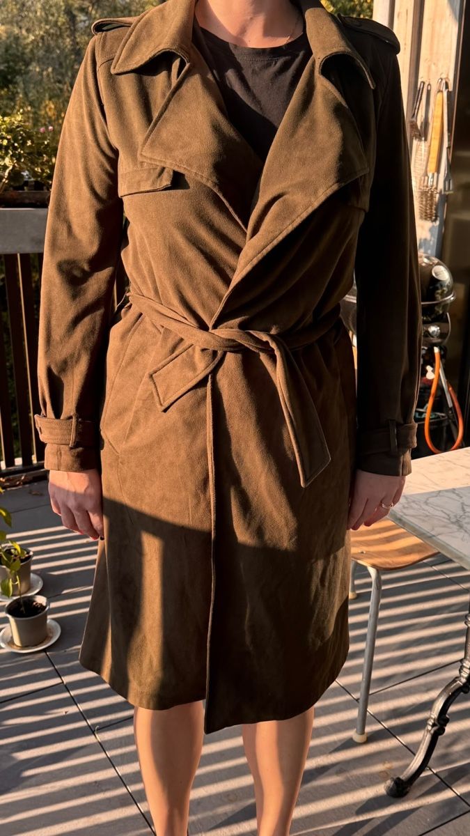 Zara Cappotti: Mantel Zara Basic braun/olive Wildlederoptik – Usato da Zuchwil venduto da Manzi.