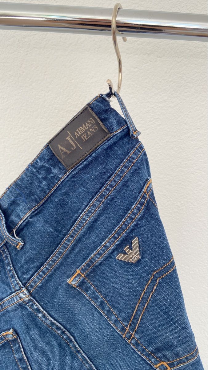 Armani Pantalons: AJ Armani Junior Jeans, Grösse 15a/172 – D'occasion à St. Gallen par Schimschon 1