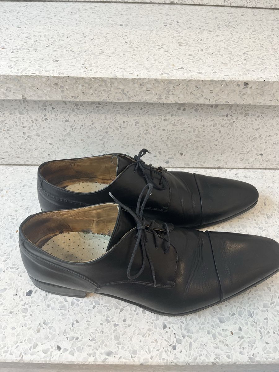 Chaussures hommes: Herrenschuhe Leder schwarz 42 – D'occasion à Luzern par Aldabema 1