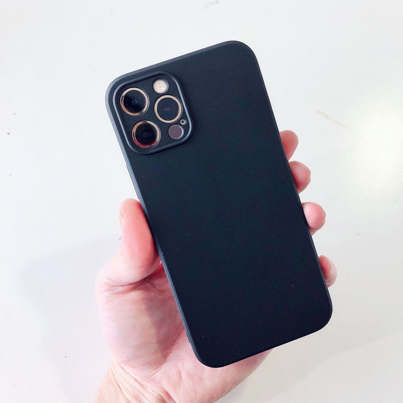 Covers & Schutzfolien: Coque iPhone 12 pro Max solid petit trou – Neu und originalverpackt aus Morges von DigiAC 4