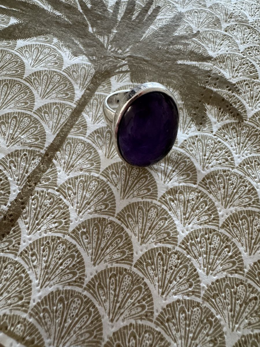 Anelli: Silberring mit grossem Amethyst Stein. Sehr schön! – Usato da Stetten AG venduto da cbrenda