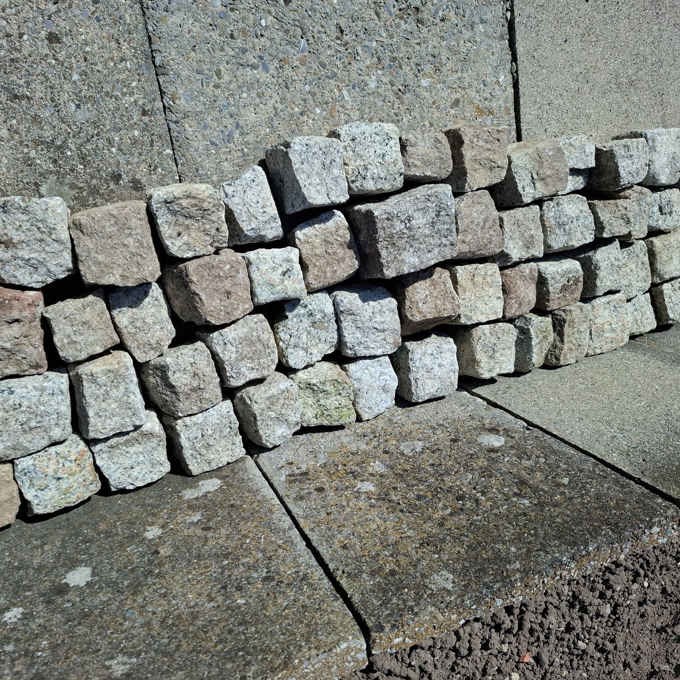 Pierres & tuiles: Granit Pflasterseine – D'occasion à Adligenswil par Exnovo 7