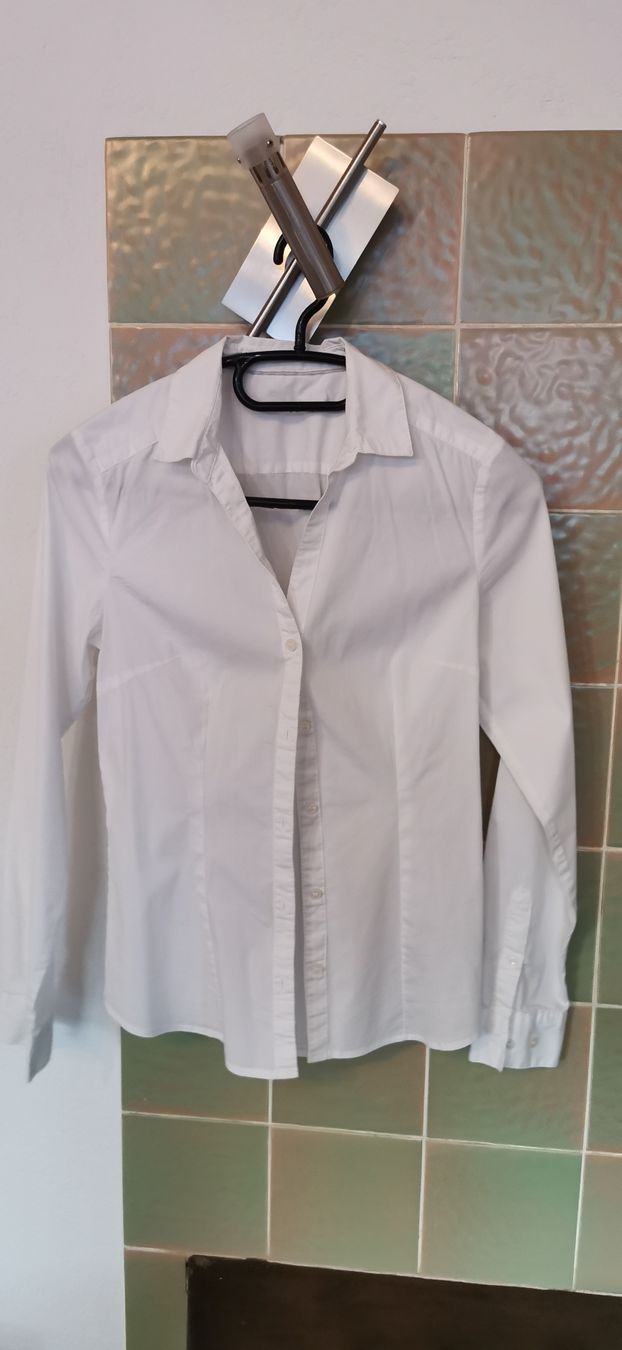 H&M Blusen: weisse Bluse von H&M – Gebraucht aus Wyssachen von Soenne 1