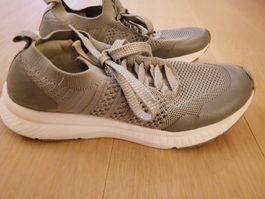 Graue Laufschuhe leicht & bequem Gr 38-Sommer-Top-Zustand