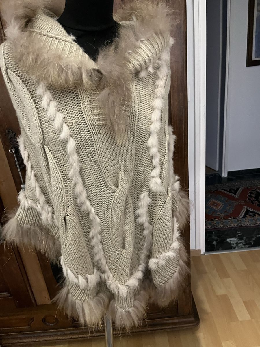 Altro in Moda donna: Poncho cappa con cappuccio – Usato da Locarno venduto da cichita