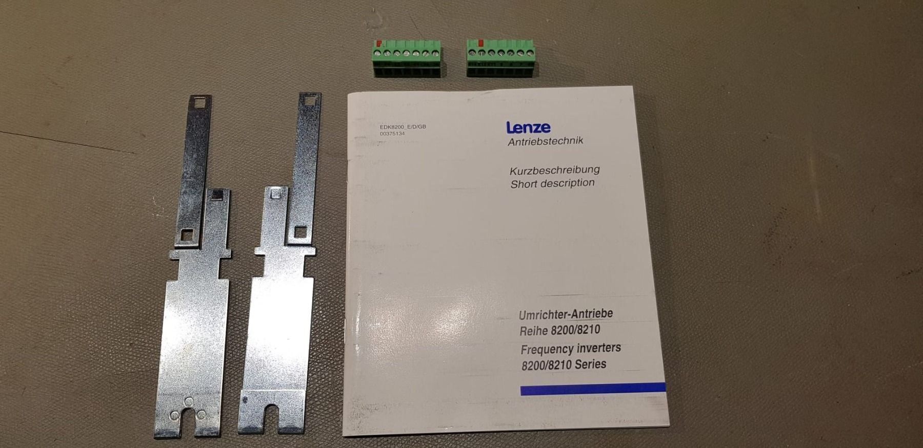 Inverter: LENZE 33.8203_E – Usato da Balsthal venduto da mtwd 3