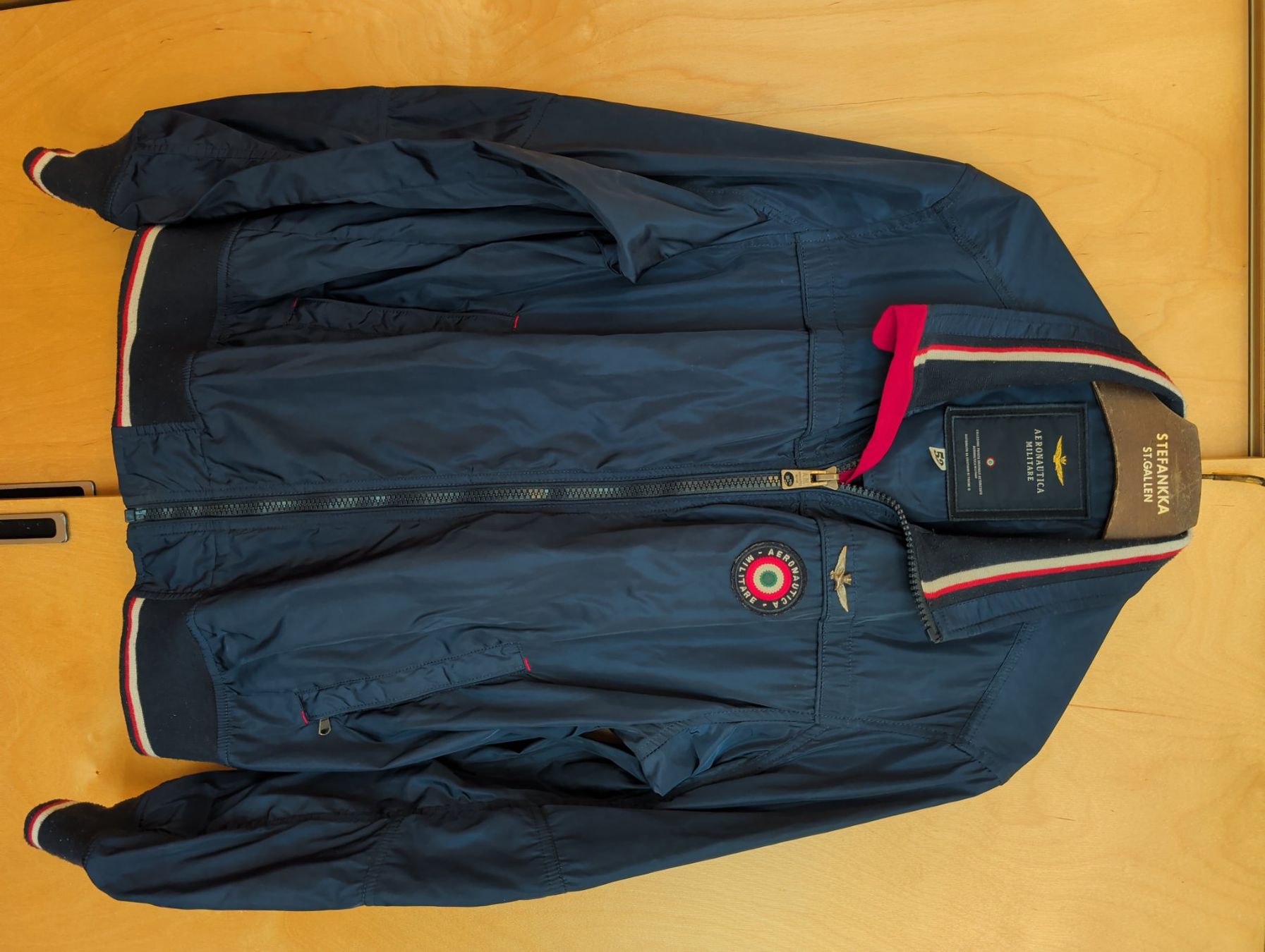Aeronautica Militare Vestes: Aeronautica Militare Bomberjacke – D'occasion à Pfäffikon ZH par Revitight 2