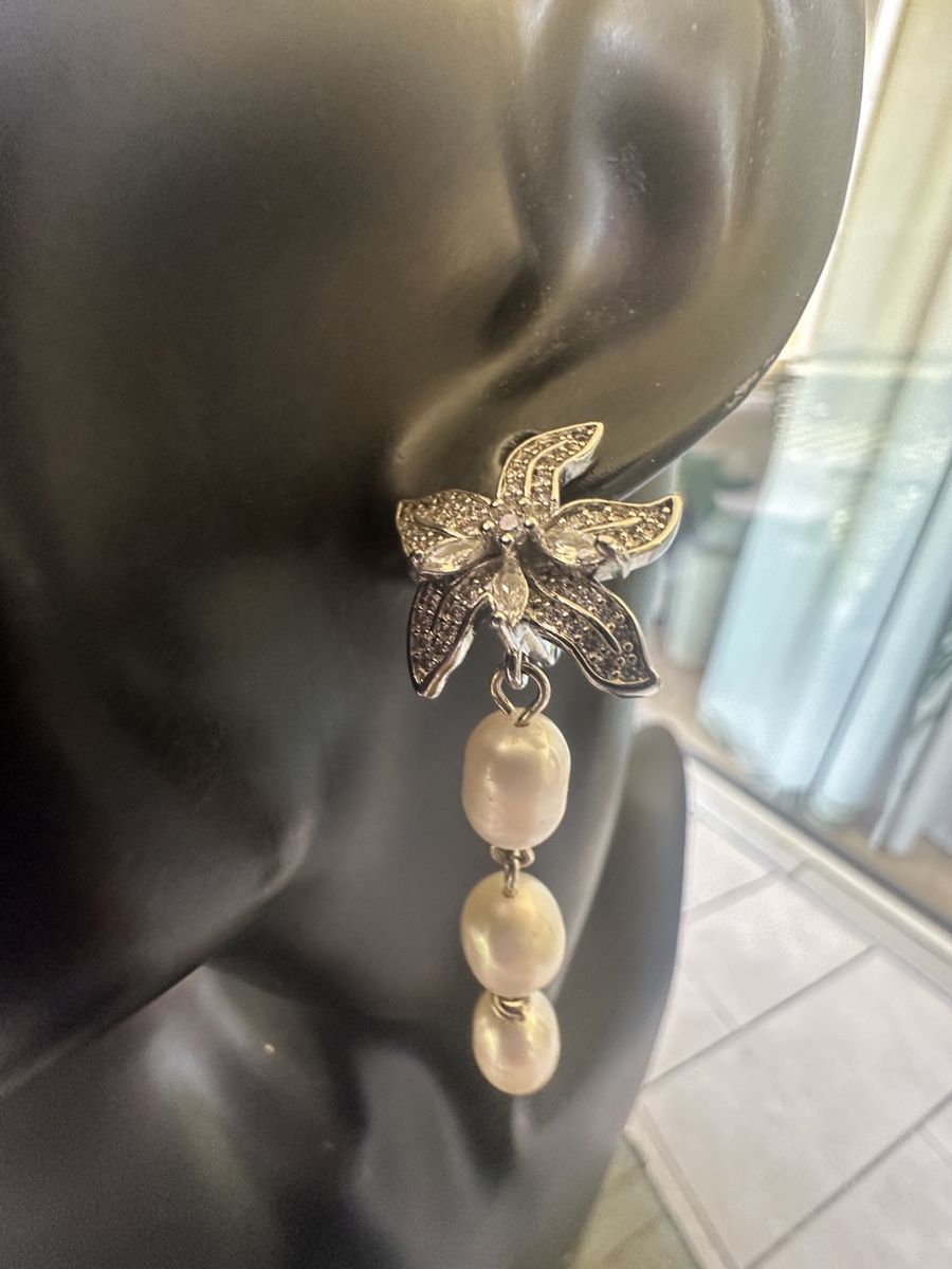 Orecchini pendenti & Orecchini a lobo: Elegante Ohrringe Blumen-Design mit Perlen, funkelnde Steine – Nuovo e nell'imballaggio originale da Kriens venduto da Hortensie6 1