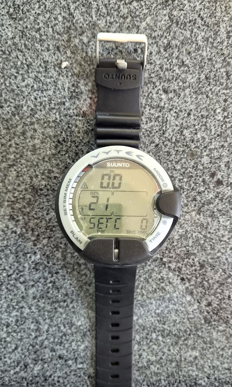 Bombole da sub: Ordinateur de plongée Suunto Vytec avec transmetteur + câble – Usato da Bernex venduto da chick_ch 1