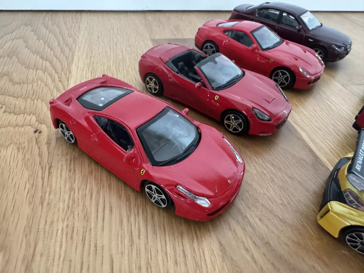 Bburago Modellini d'auto: Set Bburago Modellautos  – Usato da Zürich venduto da wtpooh 2