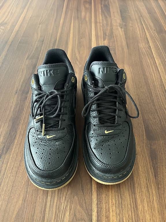 Scarpe da uomo: Nike Air Force 1 – Usato da Hägendorf venduto da Chev-Chelios89 1