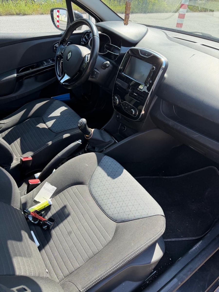 Renault Autos: Clio 4  – Défectueux à Flums par foi_hxz8 5