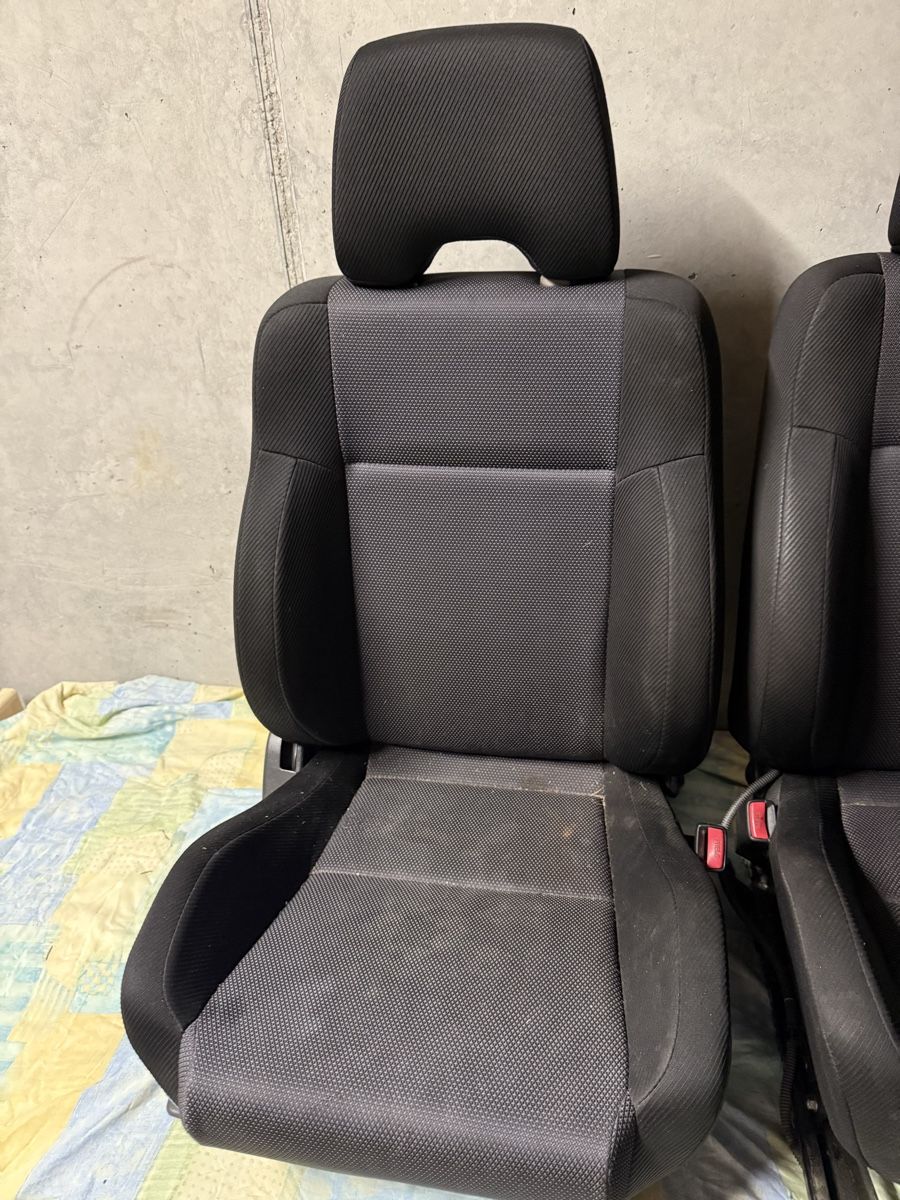 Subaru Tutti pezzi di ricambio auto: 2x Sitze Subaru Impreza WRX 2001 – Usato da Rueras venduto da frausnow12 1