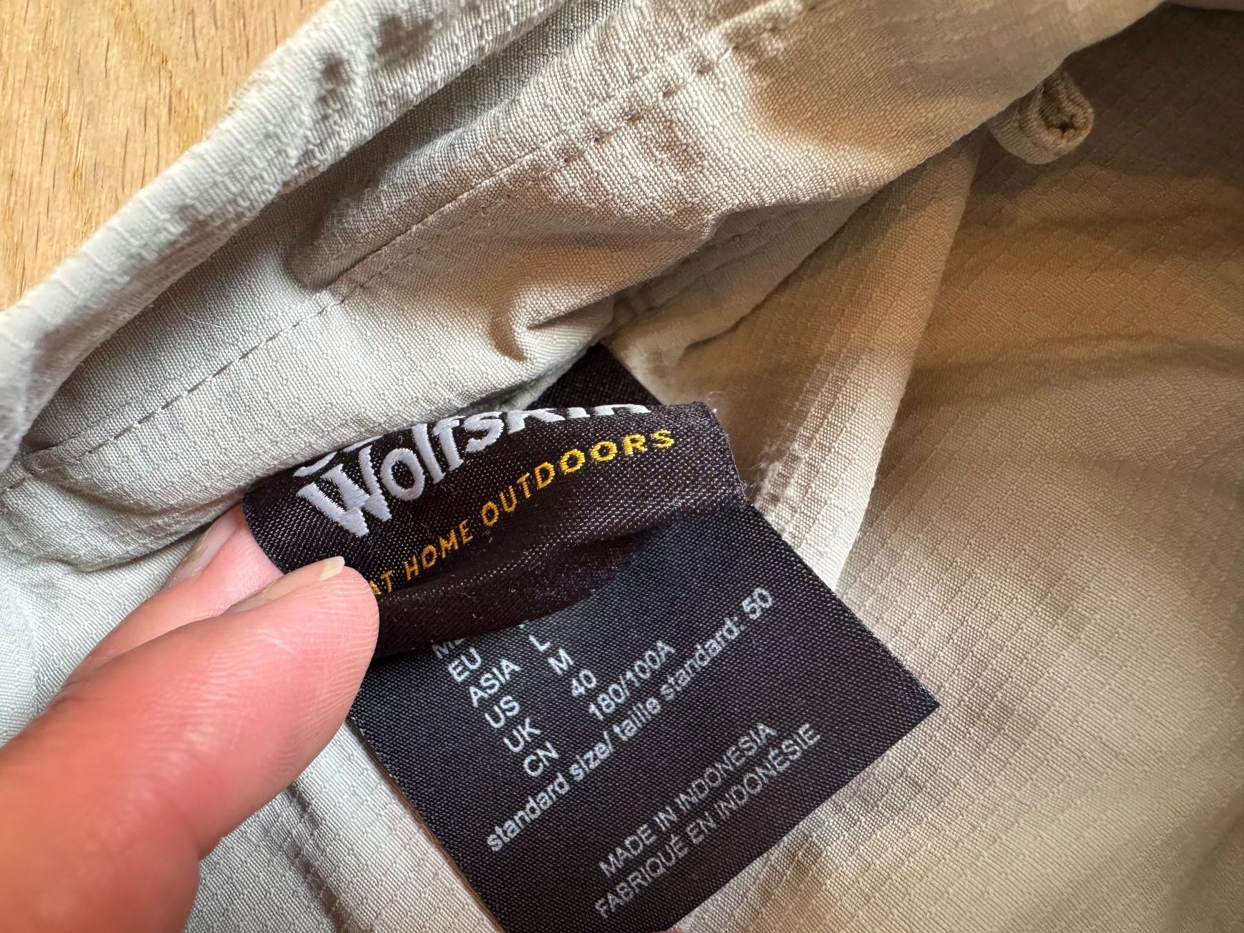 Jack Wolfskin Chemises: 2x Jack Wolfskin Hemden Gr M Kurzarm – D'occasion à Flawil par hallyi 2
