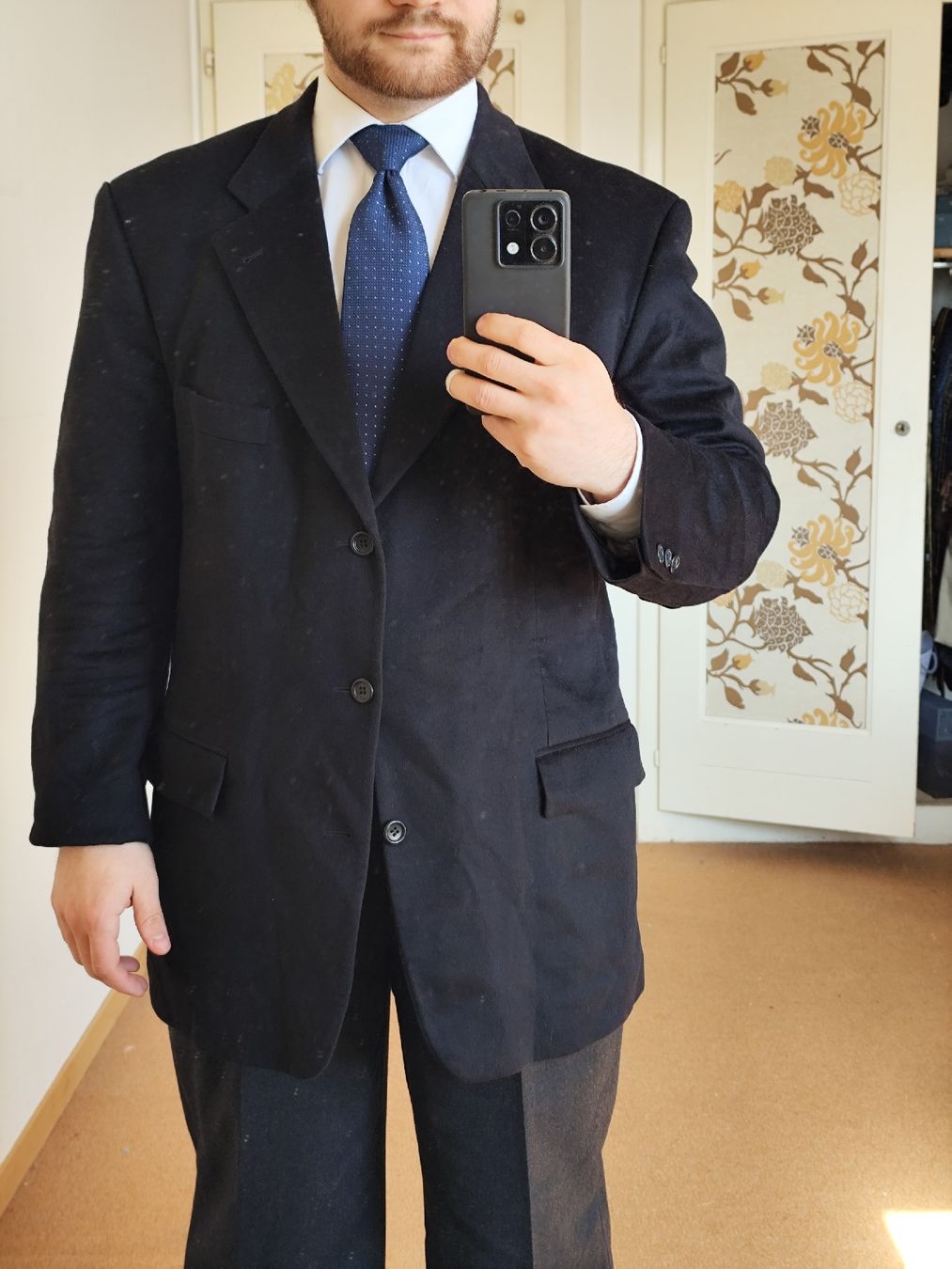 Hugo Boss Jacken: Cachemire Boss blazer – Gebraucht aus Montreux von prl_z2lr 4