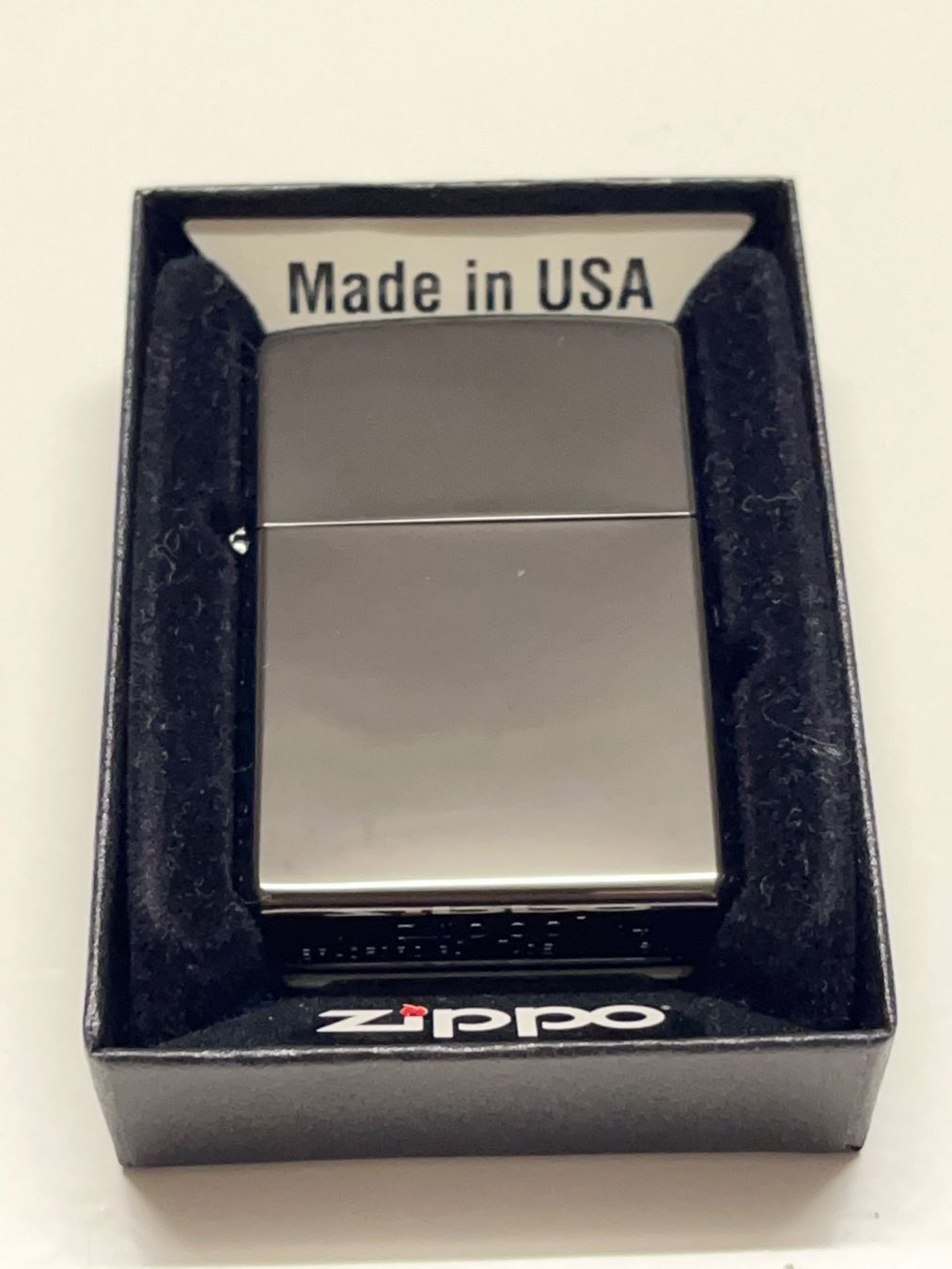 Zippo Feuerzeuge: Zippo Feuerzeug Chrome High Polished Black – Gebraucht aus Zürich von VVintage