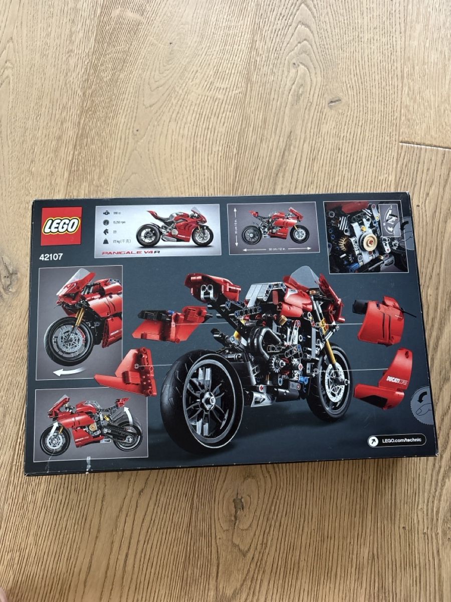 Lego Kit di costruzioni: Lego Technic Ducati Panigale V4 R – Nuovo e nell'imballaggio originale da Lenzburg venduto da bibibaba 1