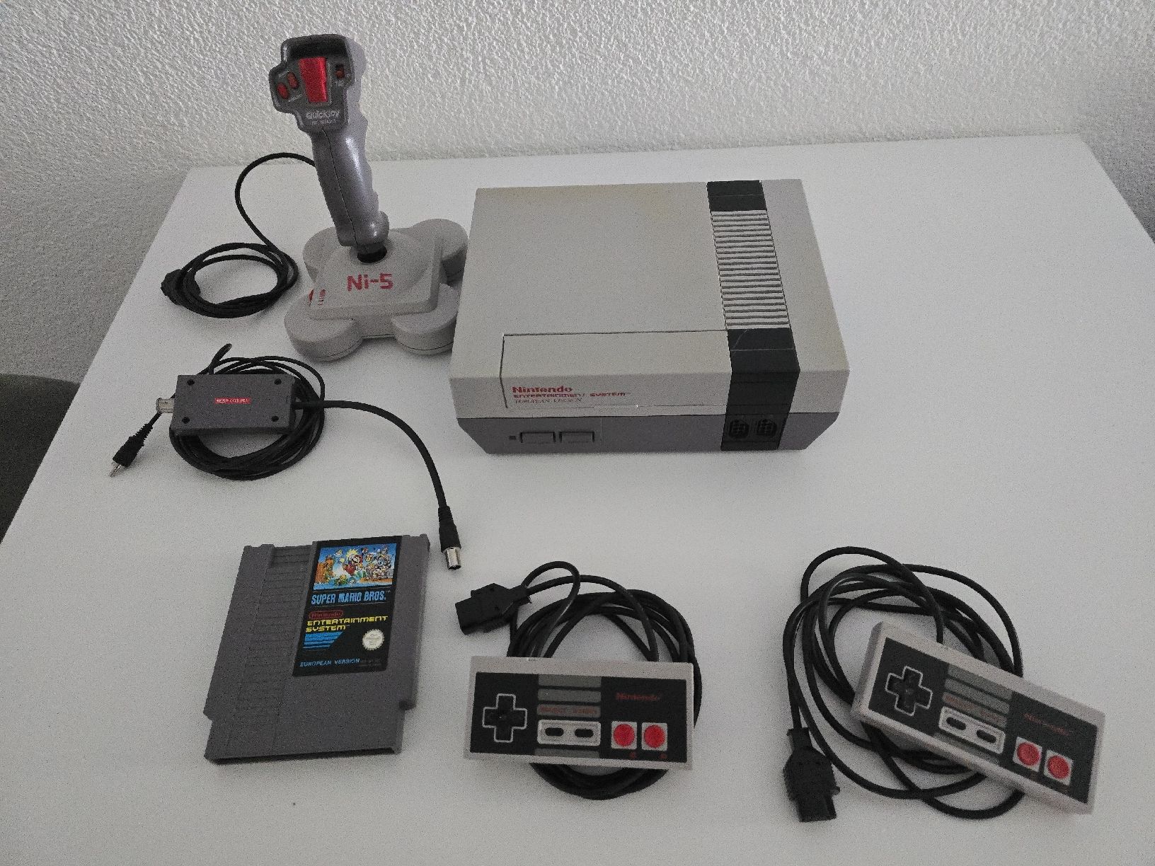 Nintendo Konsolen: NES Console – Gebraucht aus Chur von mig_rsw7