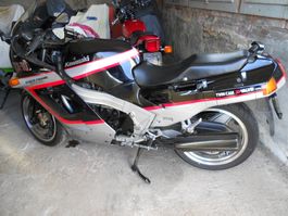 Kawasaki ZX10 Veteranenfahrzeug