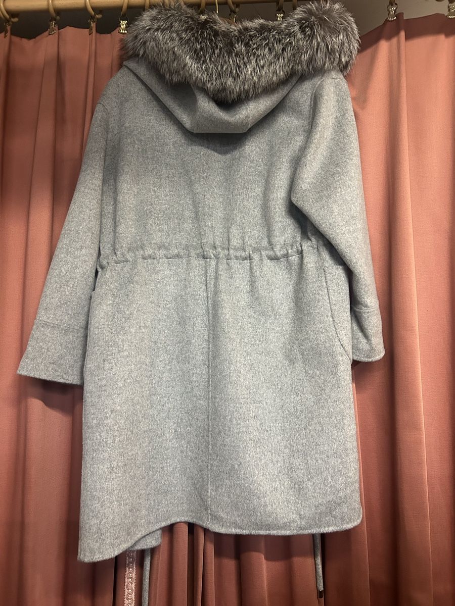 Escada Mäntel: ESCADA Mantel, mit Kapuze, Grösse 38, wie neu! – Gebraucht aus Köniz von mimi612 3