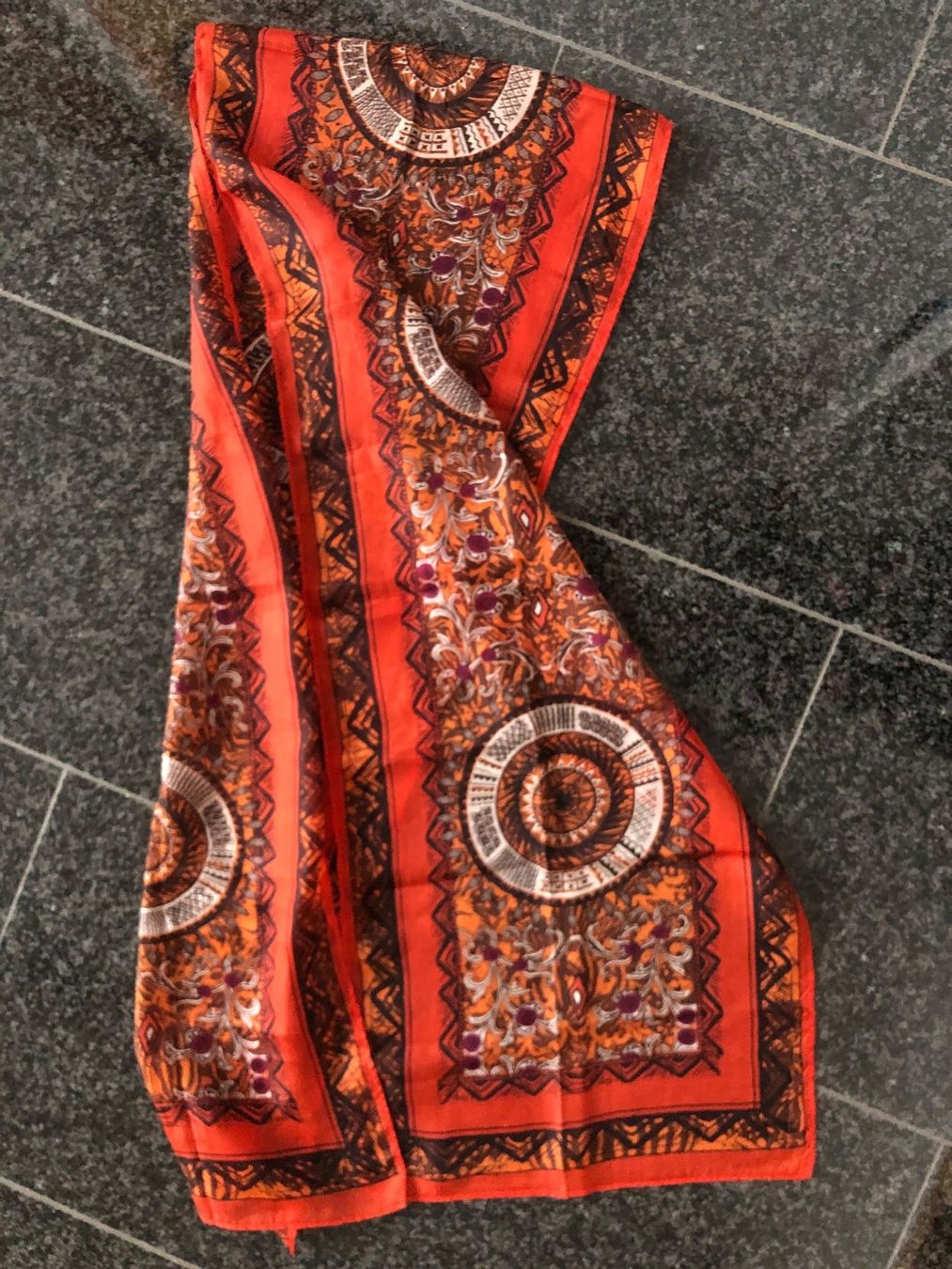 Foulard & Sciarpe: Seidenschal – Usato da Wettswil venduto da haddy91 2