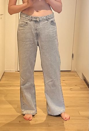 H&M Jeans Hose Weites Bein Grau Grösse 42 guter Zustand