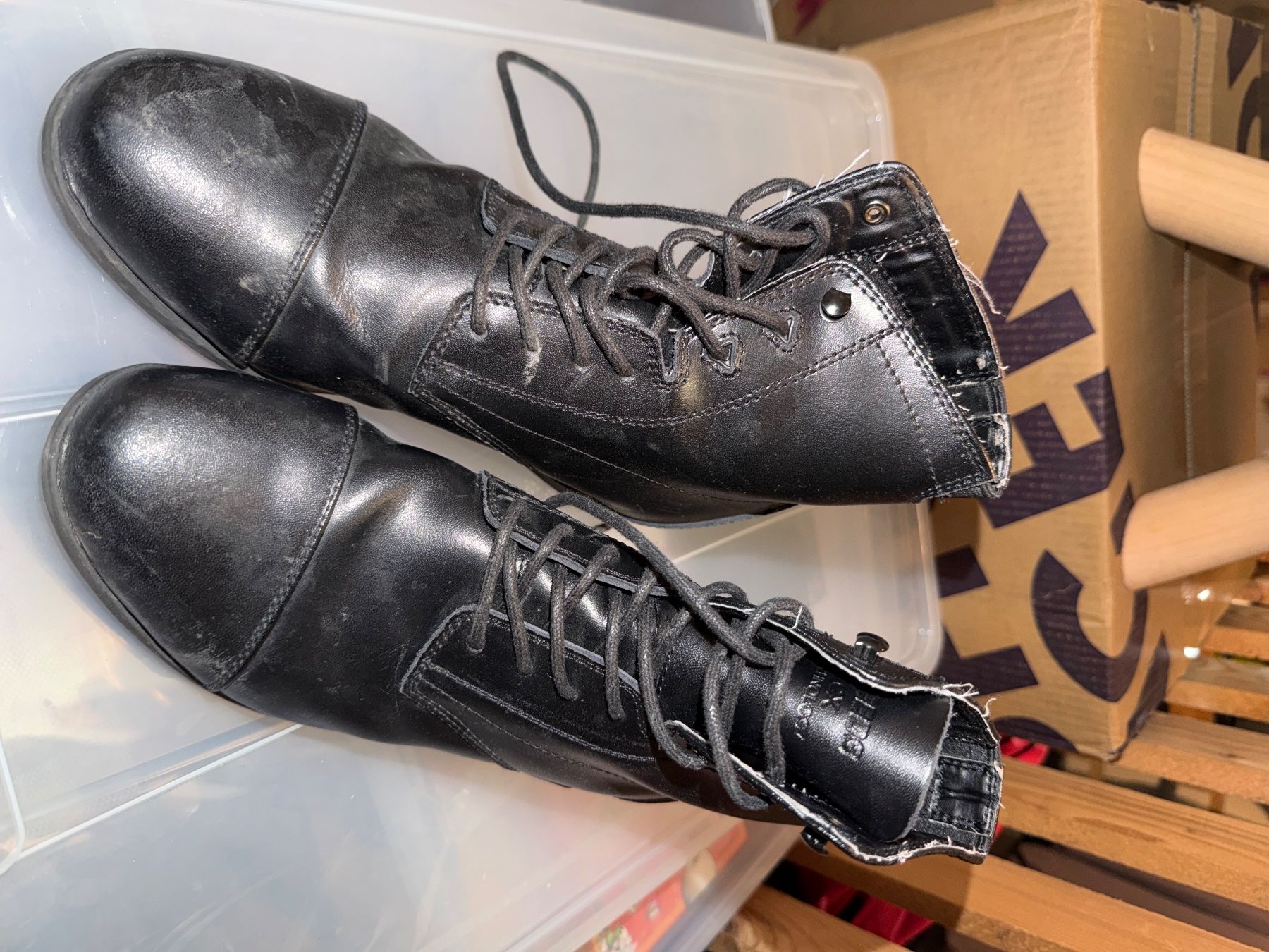 Scarpe da donna: Reitschuhe – Usato da Winterthur venduto da ZeitreiseDeinLeben