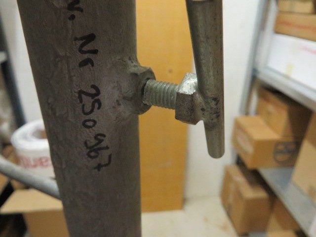 Sonstige Dekorationen & Accessoires: Ständer verstellbar – Gebraucht aus Laupen ZH von Mcafi02 4