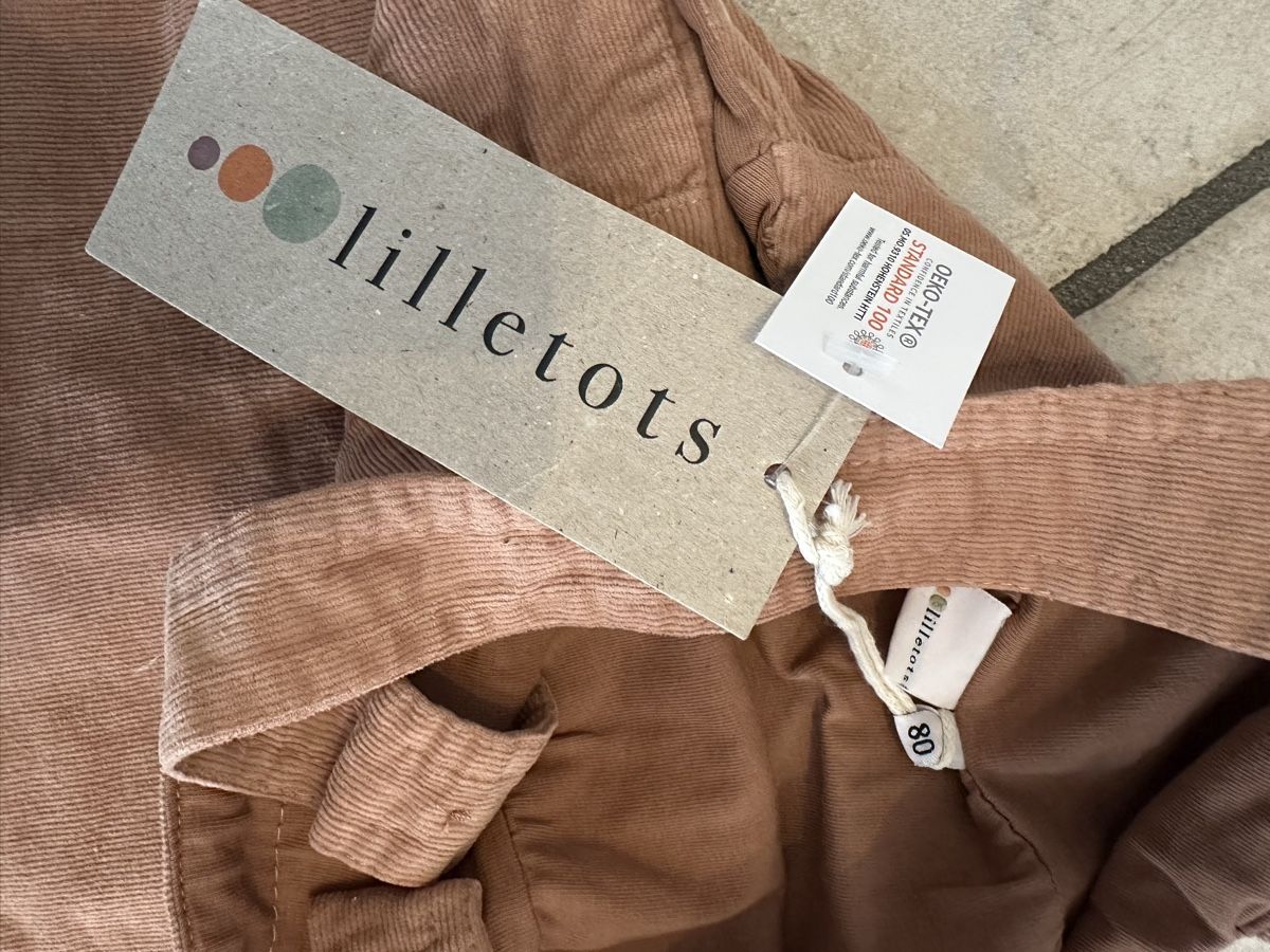 Vestiti & Gonne: LilleTots Cord Latzkleid Gr. 80 – Nuovo e nell'imballaggio originale da Zermatt venduto da ZerSusi 2