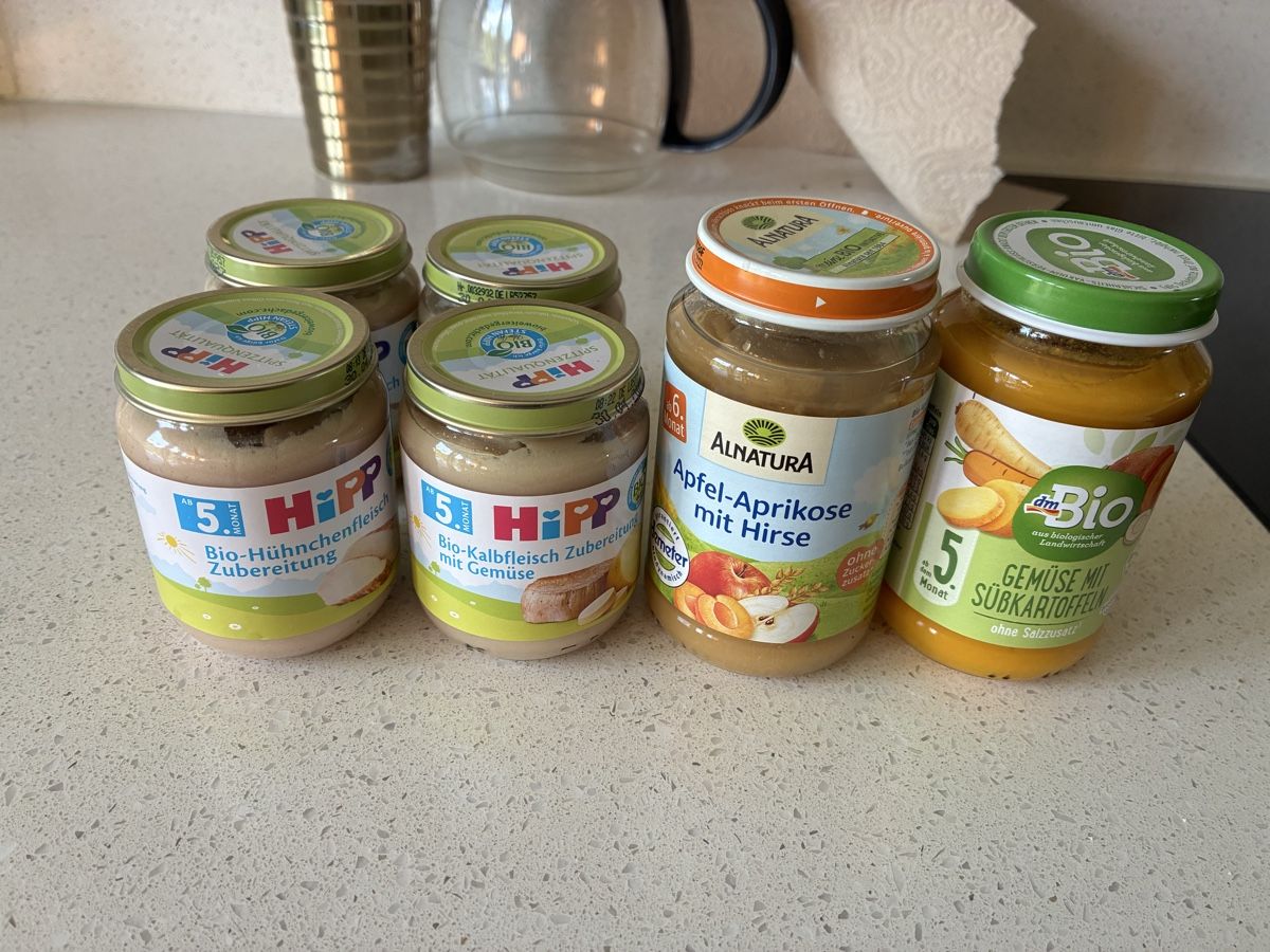 Lebensmittel & Spezialitäten: Babynahrung  – Neu und originalverpackt aus Zürich von Poison_ivy