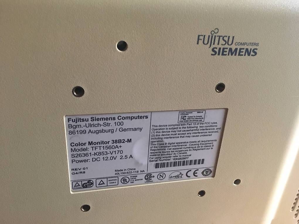Ecrans: Ecran de PC Fujitsu-Siemens - 15 Pouces – D'occasion à Genève par sbo_ks28 3