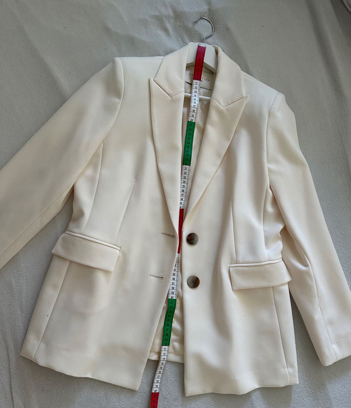 Giacche: Blazer Damen creme-weiss Gr.40 – Usato da Zürich venduto da cpadellina 9