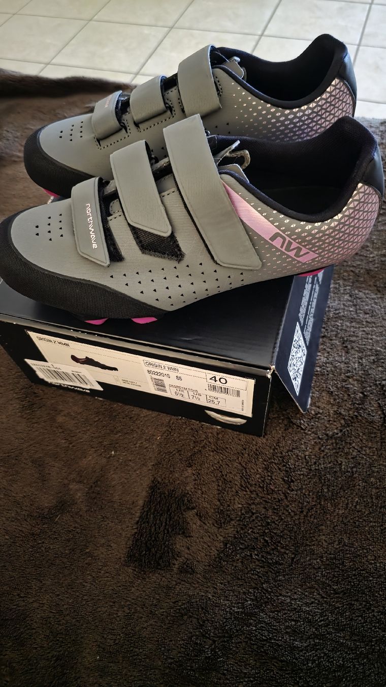 Northwave Scarpe da donna: scarpe bici Northwawe – Usato da Roveredo GR venduto da Malvina123 1