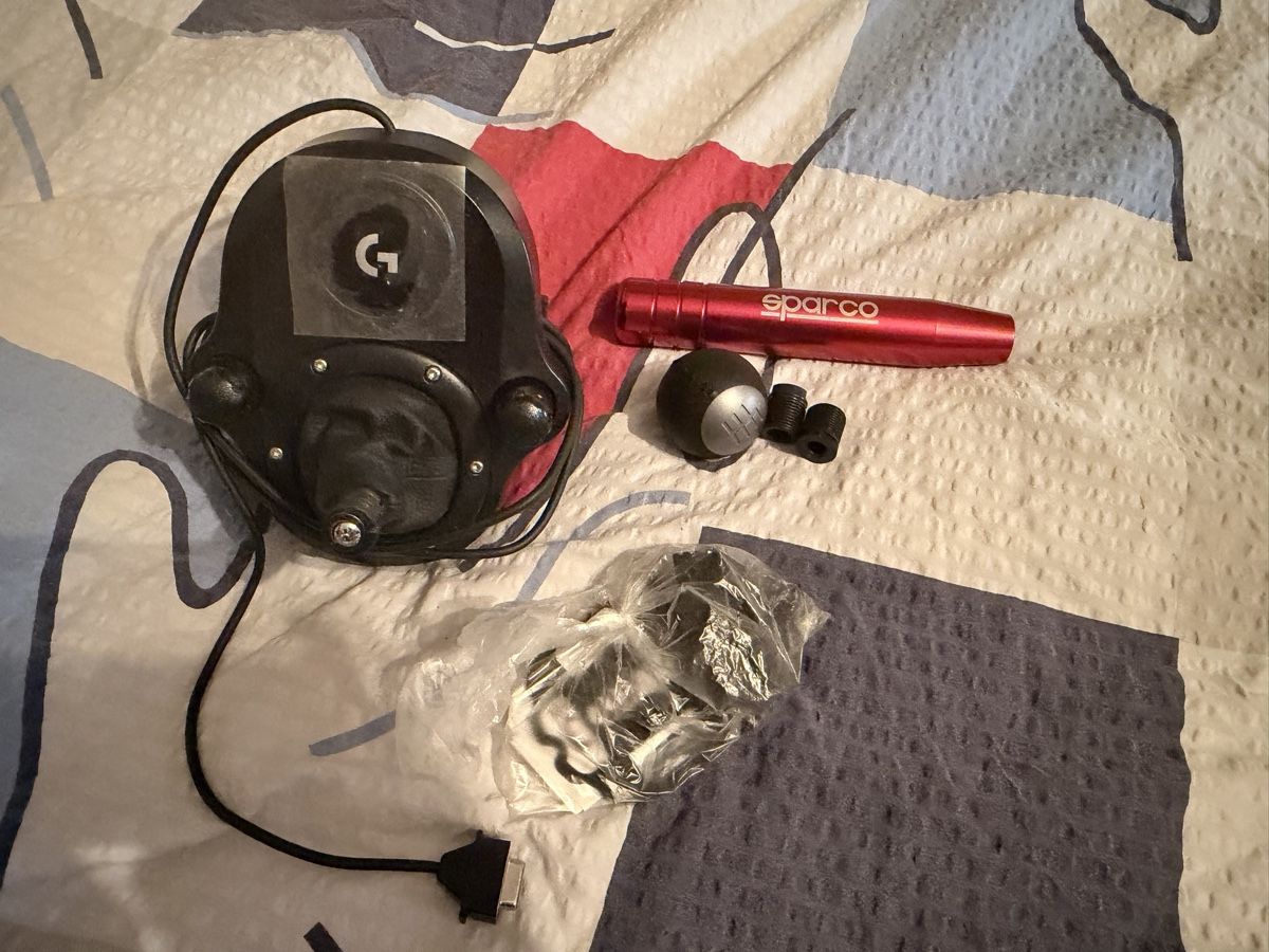 Logitech Controller: Logitech G923 + Shift Logitech – Gebraucht aus Giubiasco von th1_g22b 2