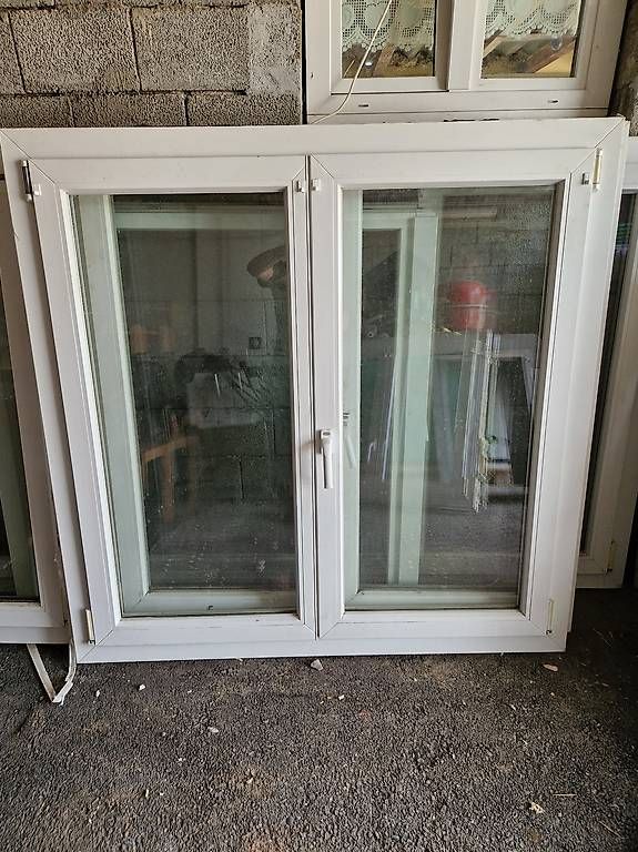 Finestre: Fenster 1.4m x1.4m – Usato da Grosswangen venduto da chreguu