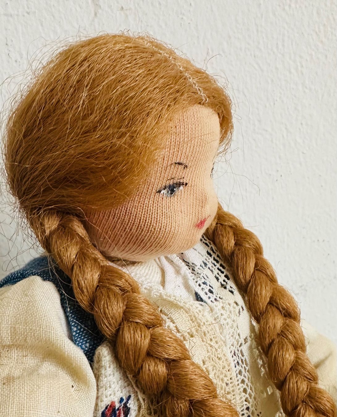 Bambole: Vintage Stoff Trachtenpuppe Typ Sasha – Usato da Zürich venduto da brazerola 3