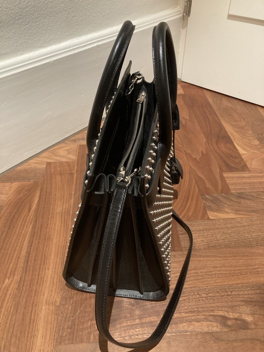 Saint Laurent Borse da donna: YSL Sac de jour – Nuovo (secondo la descrizione) da Holzhäusern ZG venduto da DoroW 2
