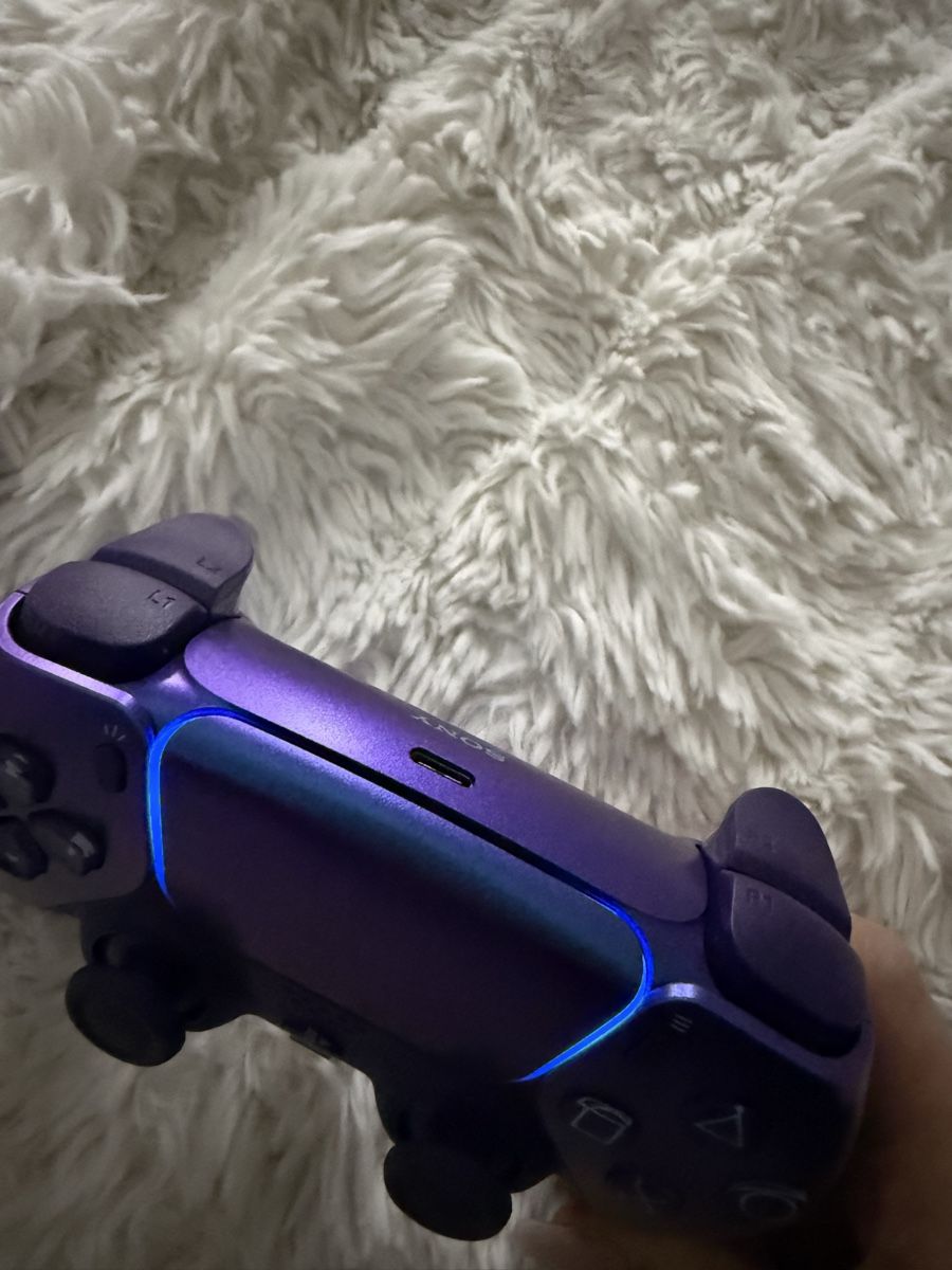 Sony Controller: Neuwertiger PS5 Dualsense Controller - Lila/Blau Top! – Nuovo (secondo la descrizione) da Boswil venduto da virgi06 4