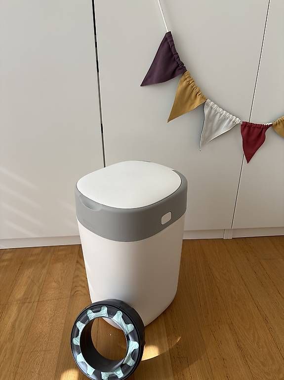 Cestini per rifiuti: Tommee Tippee Windeleimer  – Usato da Rothrist venduto da ann_s8xf