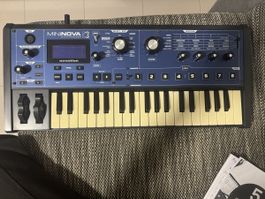 Synthesizer Mini Nova