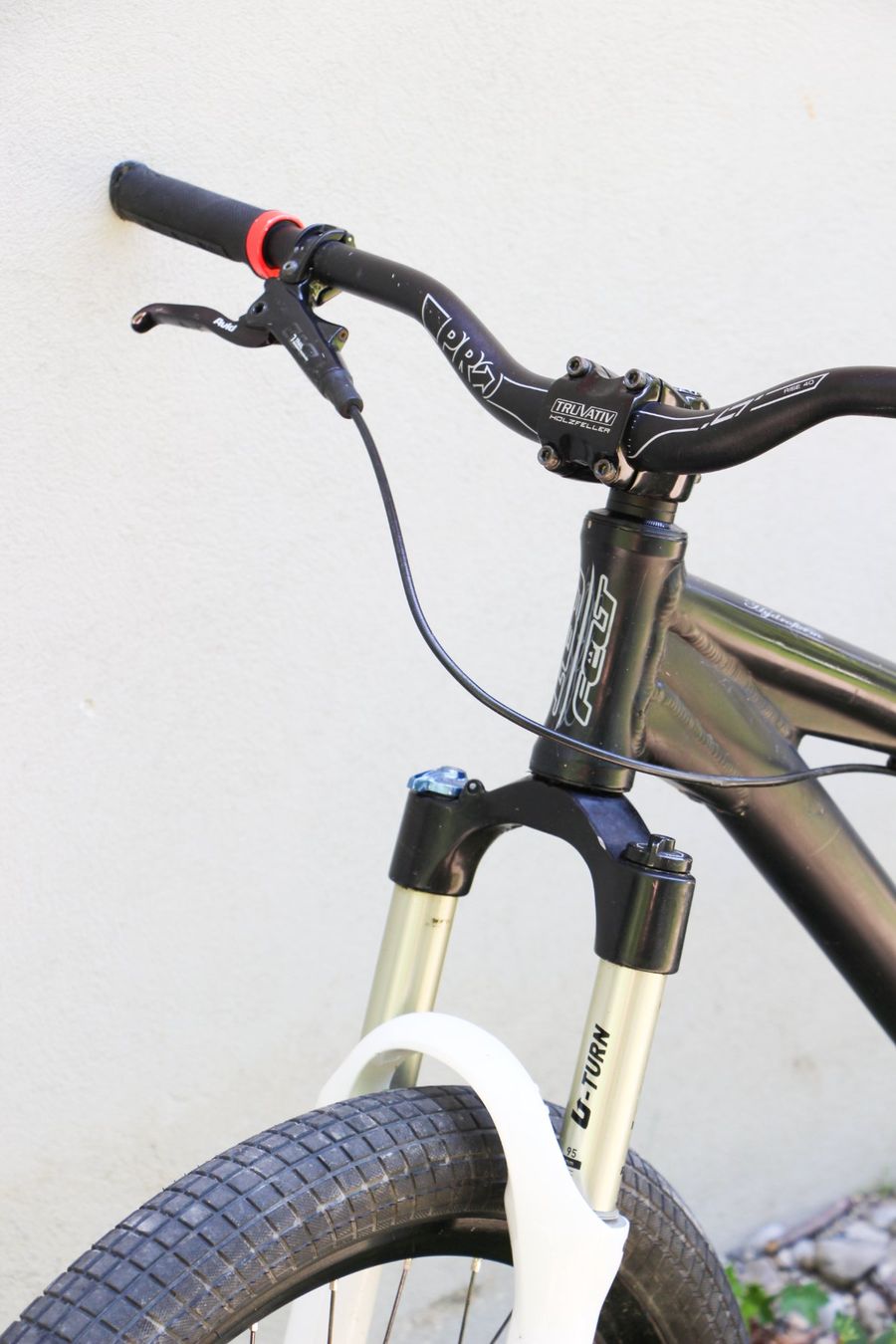 Felt Biciclette: FELT Double Shot Superlite Dirtjumper 26" – Usato da Zürich venduto da yoloan 2