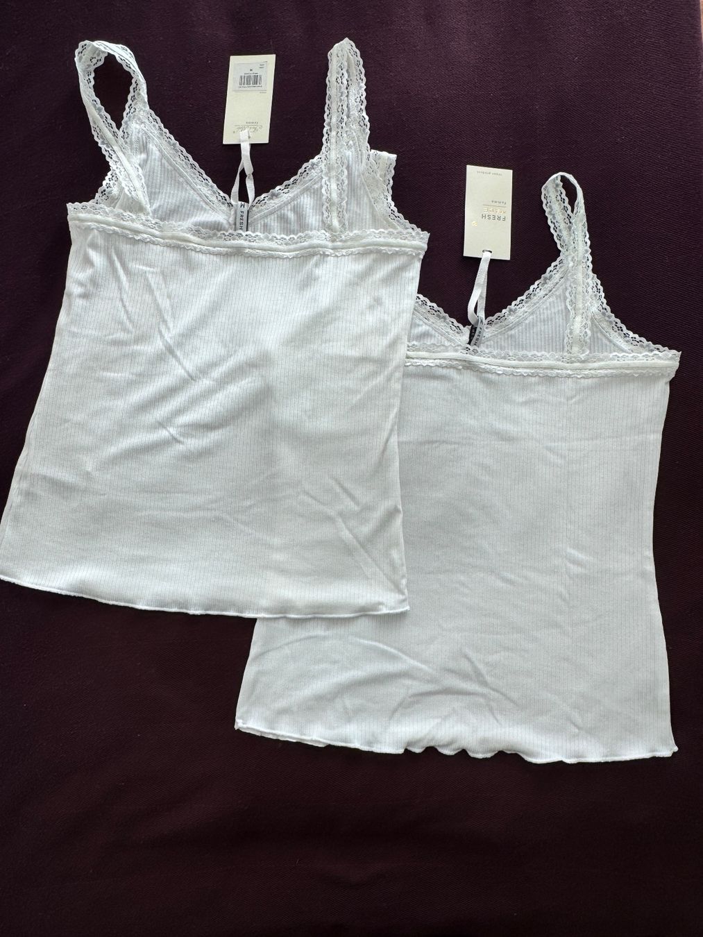 Top: White Lace Tank Tops – Nuovo e nell'imballaggio originale da Zürich venduto da Tanja_G88 1